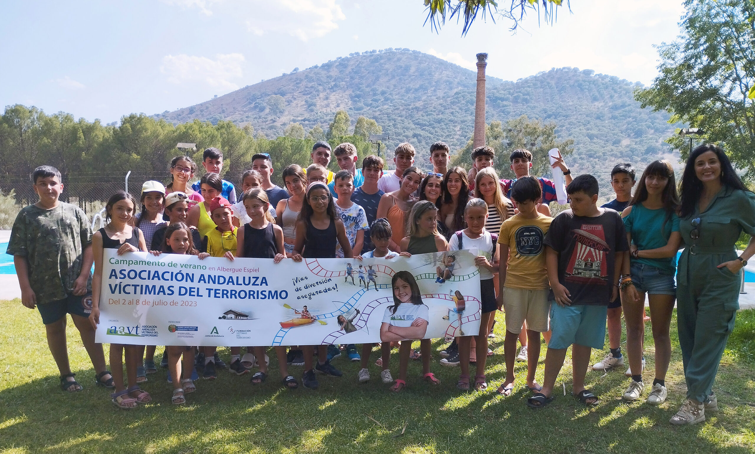 Foto de familia del campamento de verano